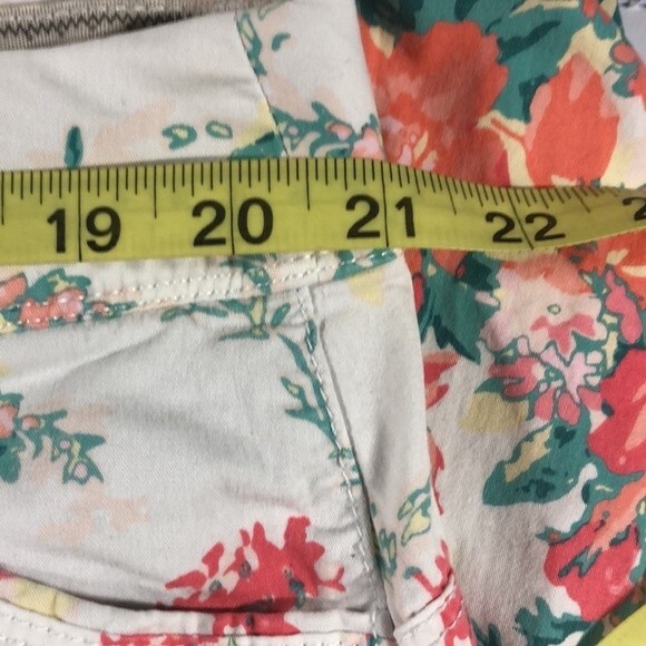 Intro. Sz 20W Love The Fit Floral Capri Pants Womens Tummy Control Comfort Waist - Picture 8 of 10